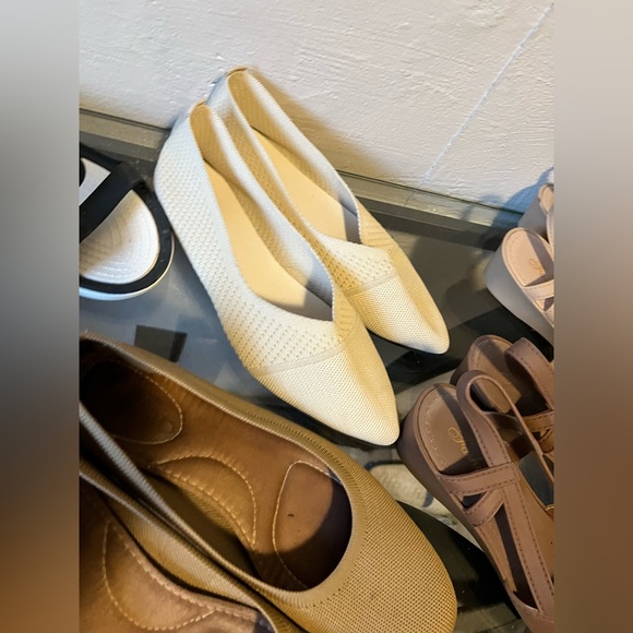 (6 Pair Bundle) Women’s Flats/sandals/Loafers Size 8 US - ALL PAIR INCLUDED - Picture 11 of 11